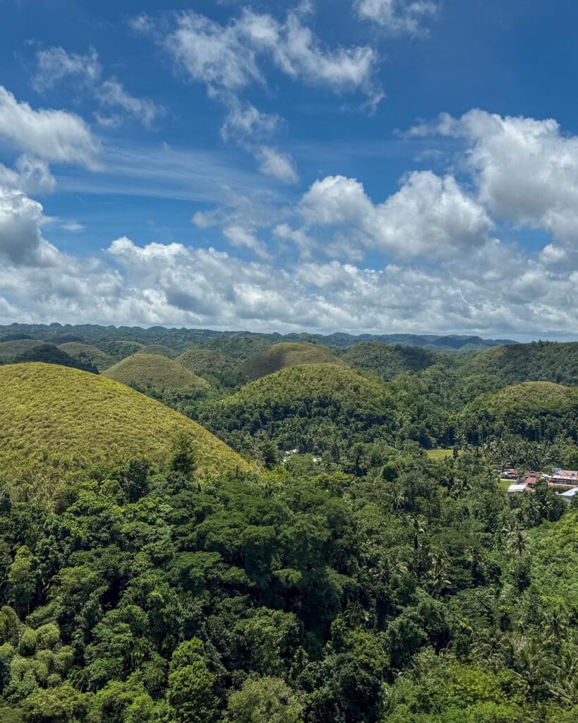 chocholat hills